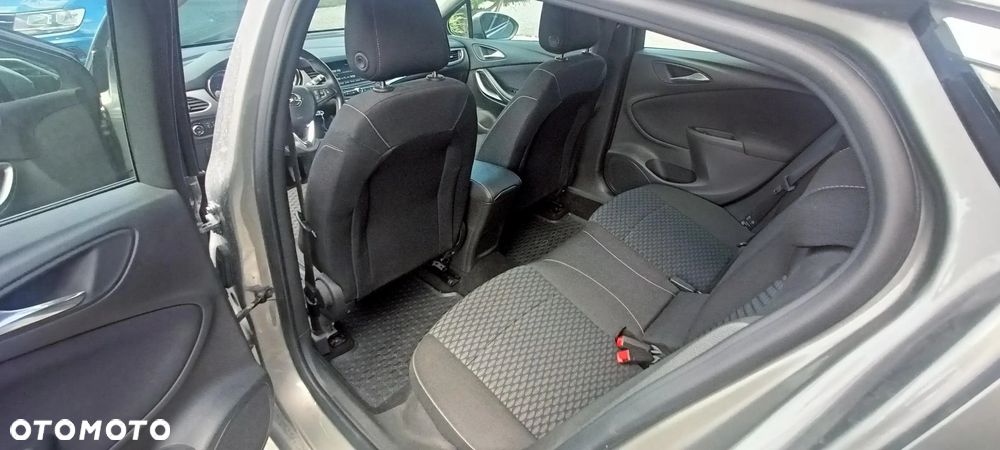 Opel Astra - 4
