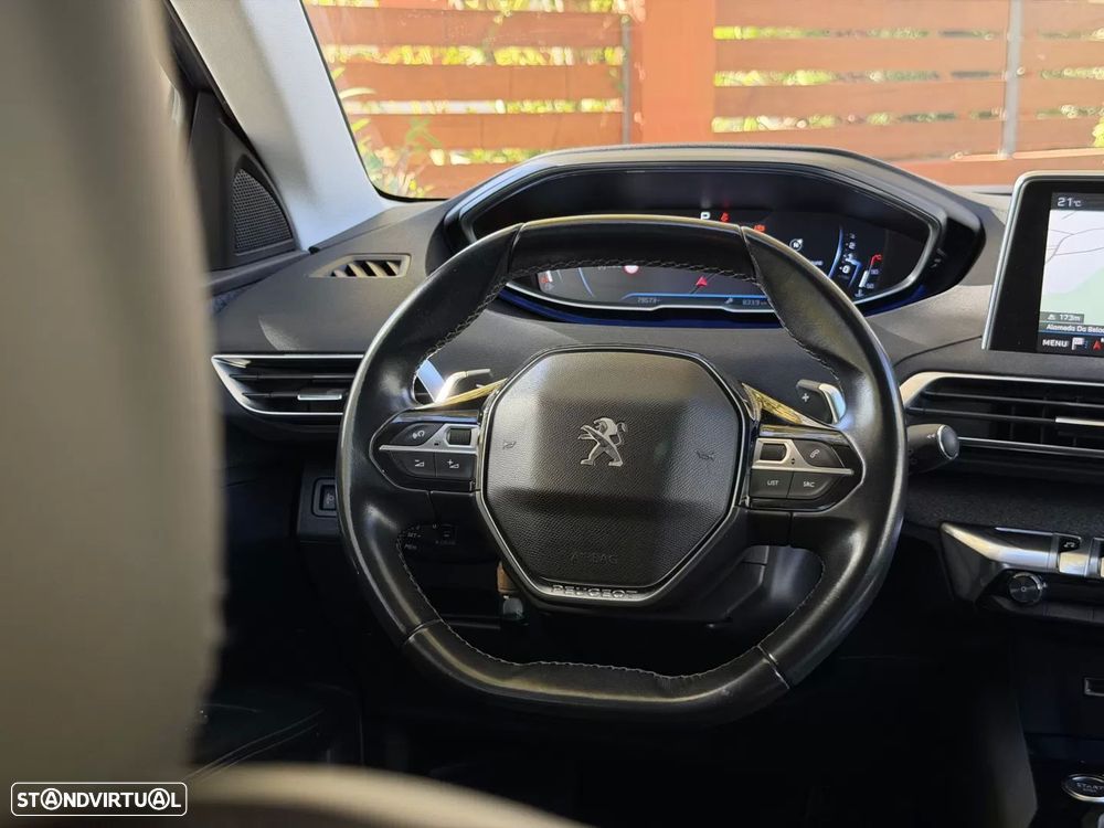 Peugeot 3008 1.2 PureTech Allure EAT6 - 26