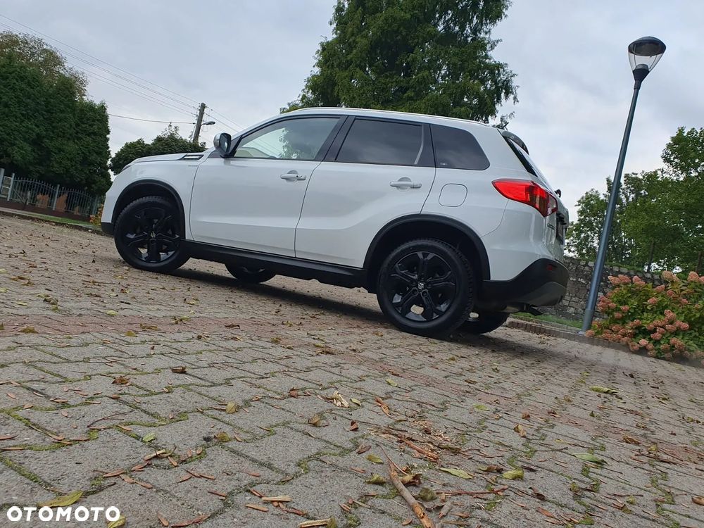 Suzuki Vitara 1.4 Boosterjet Premium 4WD - 27