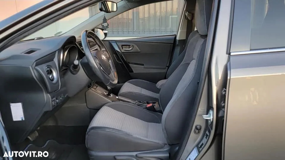 Toyota Auris 1.8 VVT-i Hybrid Automatik Design Edition - 7