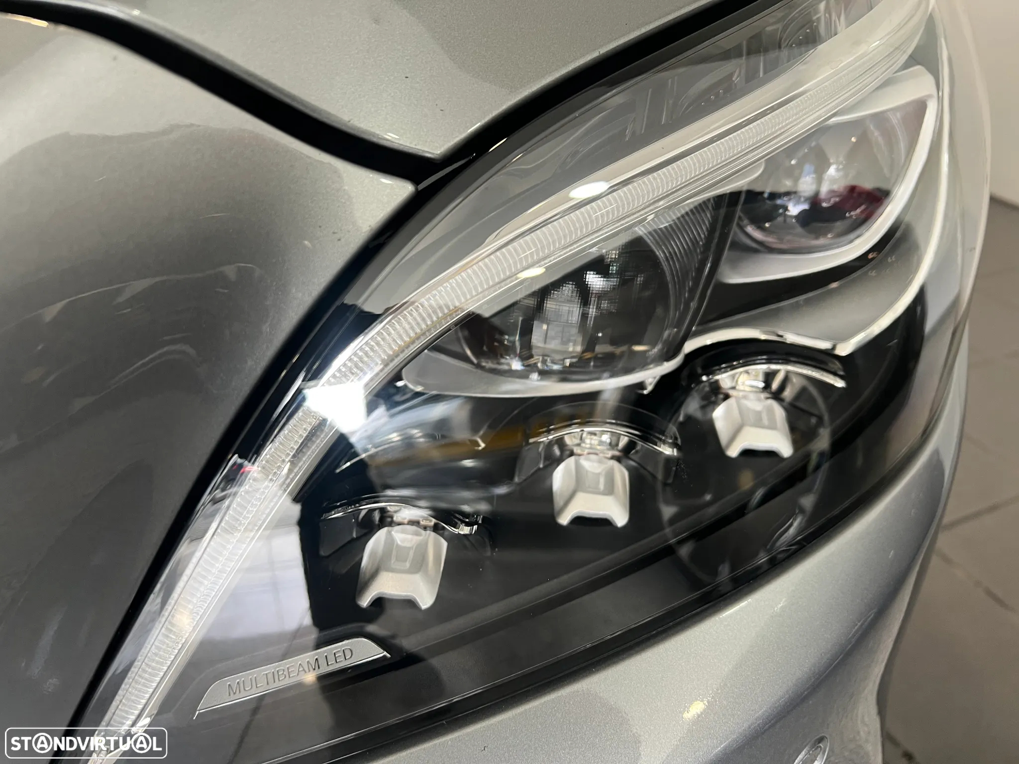 Mercedes-Benz CLS 350 Shooting Brake d 9G-TRONIC Final Edition - 17