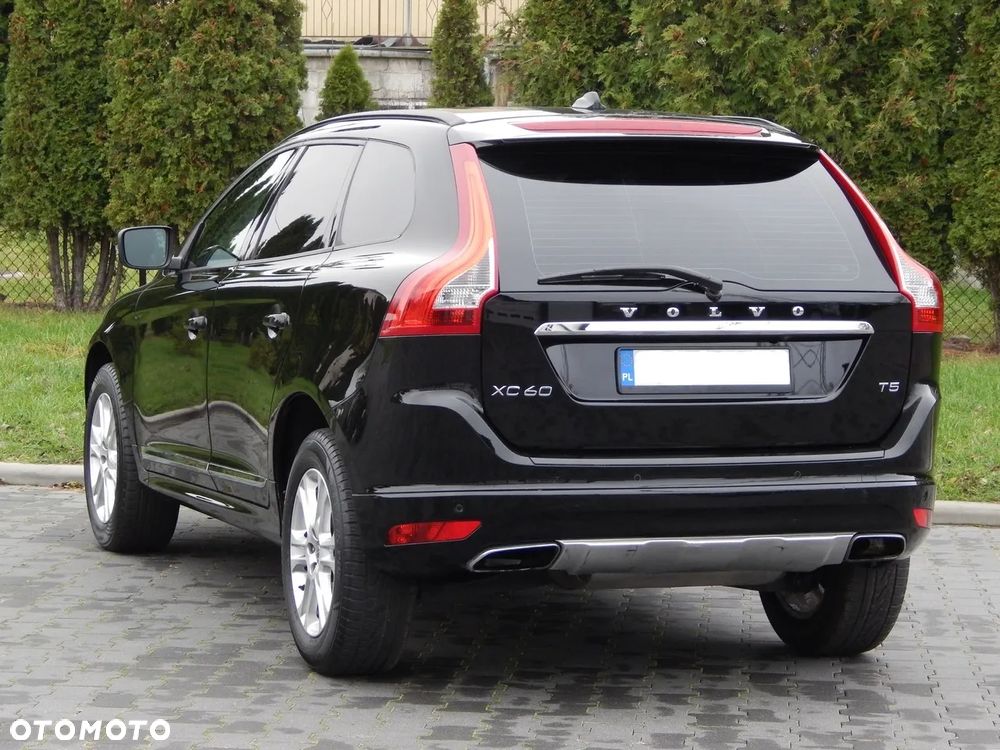 Volvo XC 60 T5 Geartronic Kinetic - 4