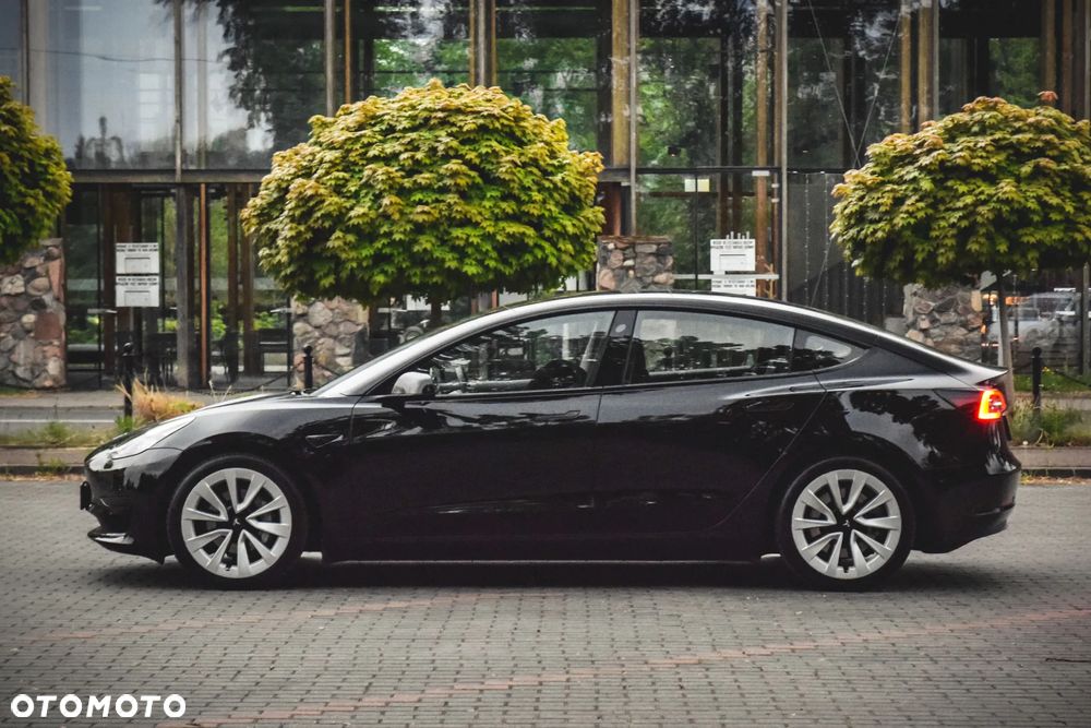 Tesla Model 3 Standard Range Plus - 10