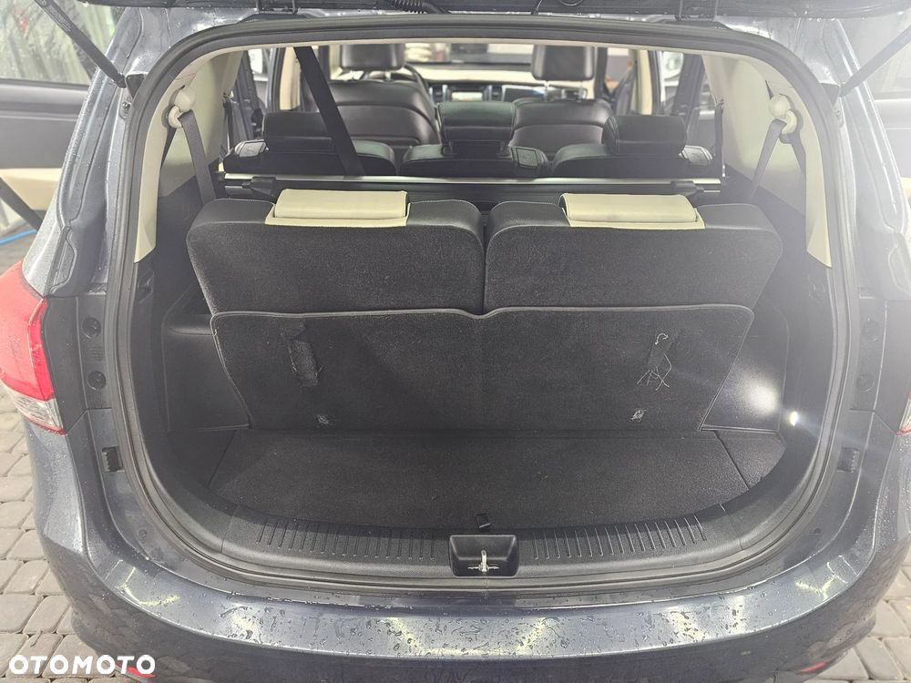 Kia Carens 1.6 GDI Business Line 7os EU6 - 27