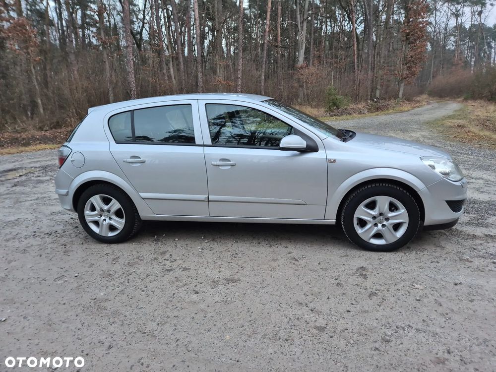 Opel Astra - 4