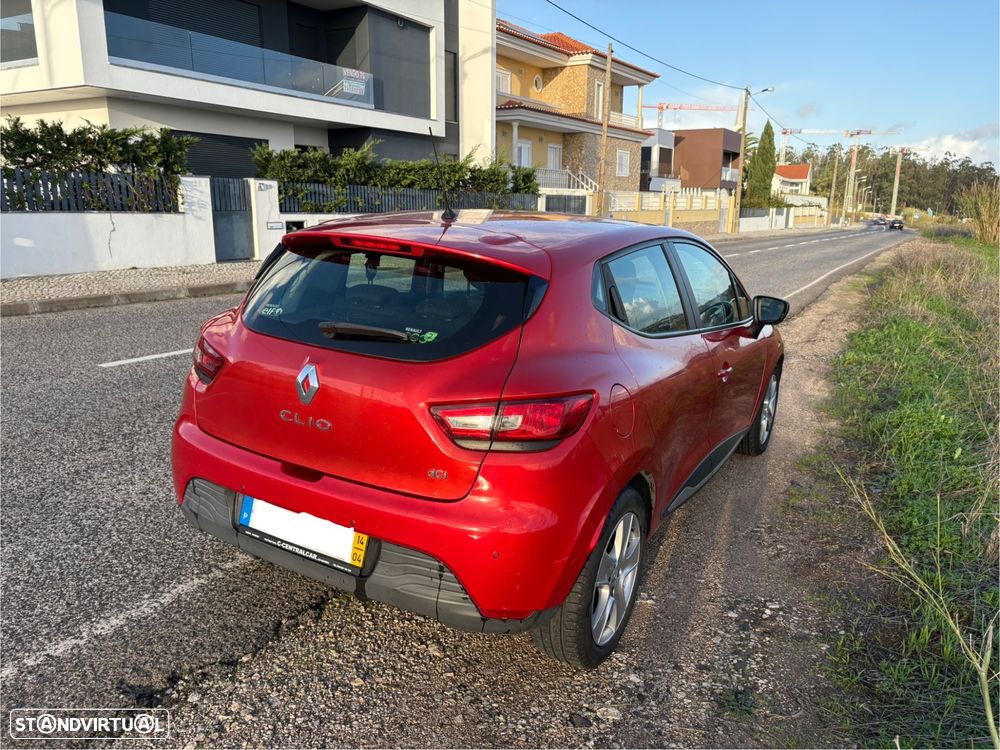 Renault Clio 1.5 dCi Dynamique S - 8