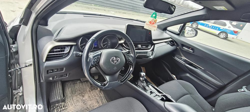 Toyota C-HR - 15