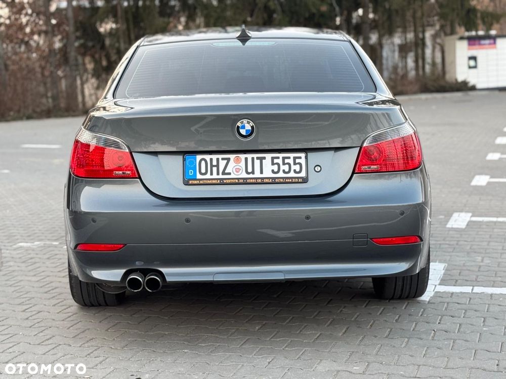BMW Seria 5 545i - 15
