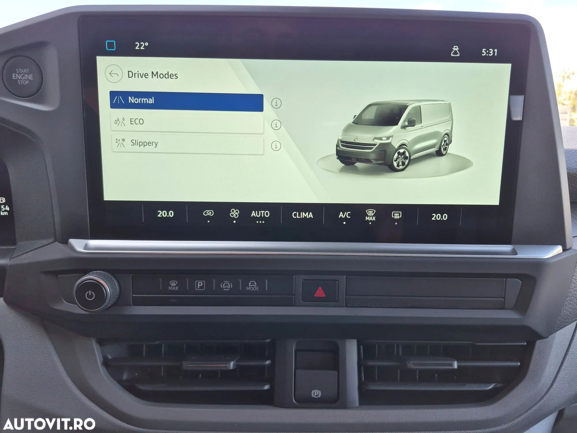 Volkswagen Caravelle - 14