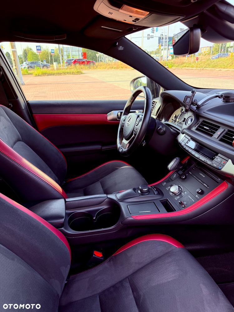 Lexus CT 200h F Sport - 17