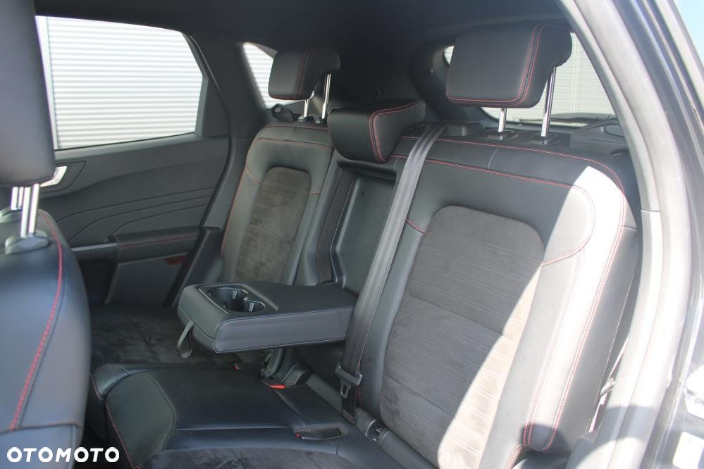 Ford Kuga - 11