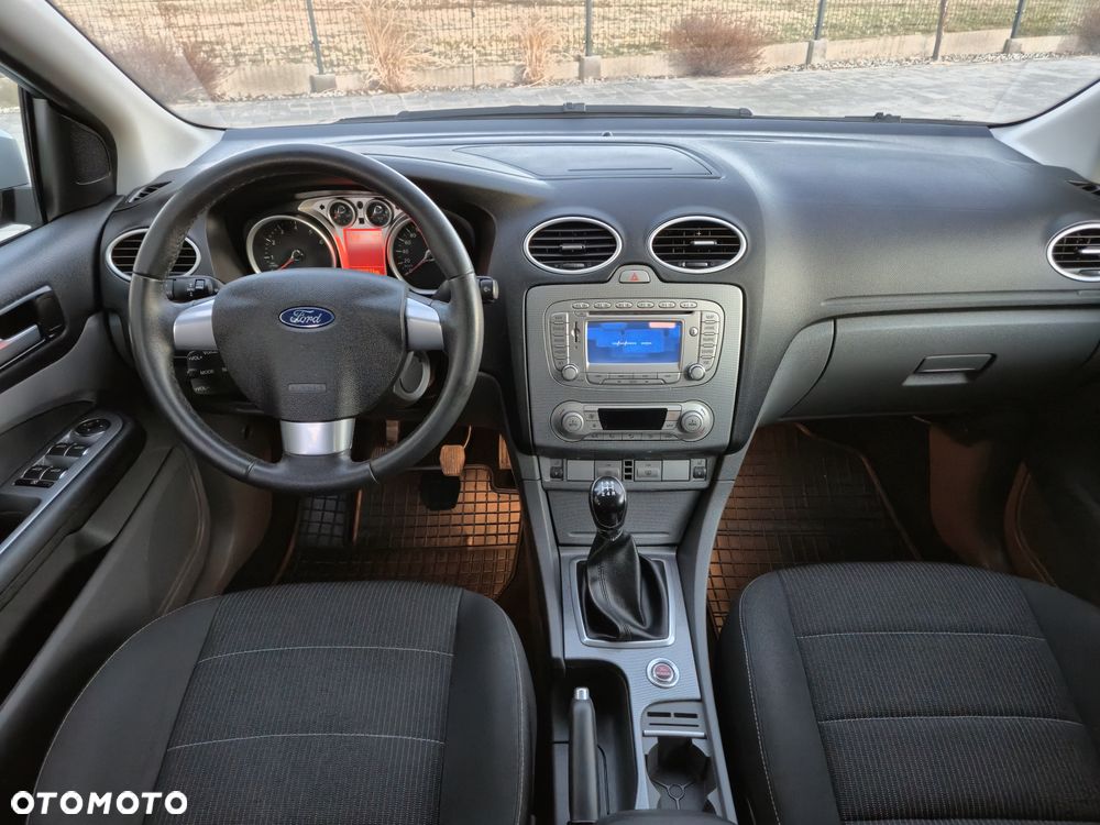 Ford Focus 1.6 16V Silver Magic - 17