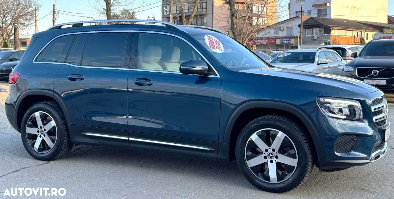 Mercedes-Benz GLB - 11