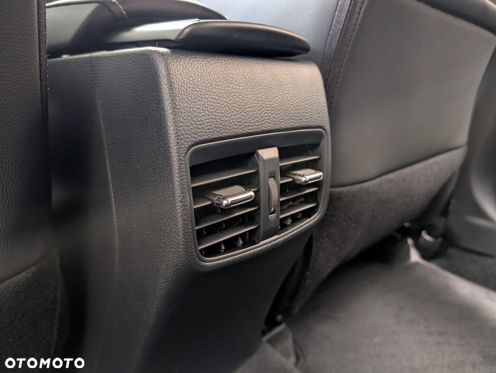 Toyota Corolla - 40