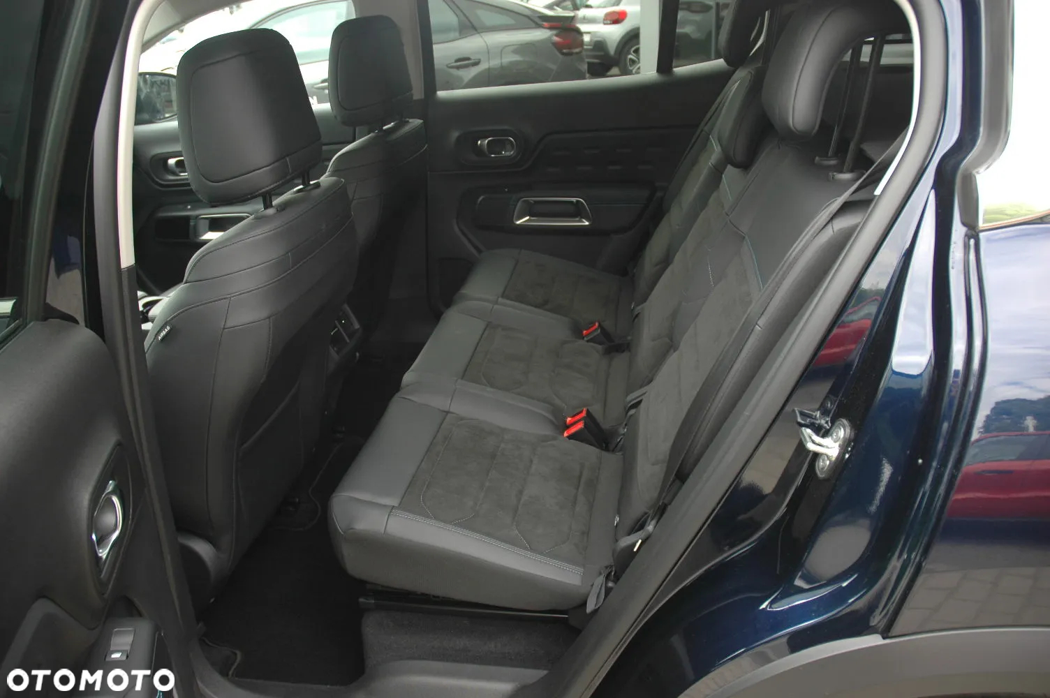 Citroën C5 Aircross 1.2 mHEV Max eDCT6 - 12