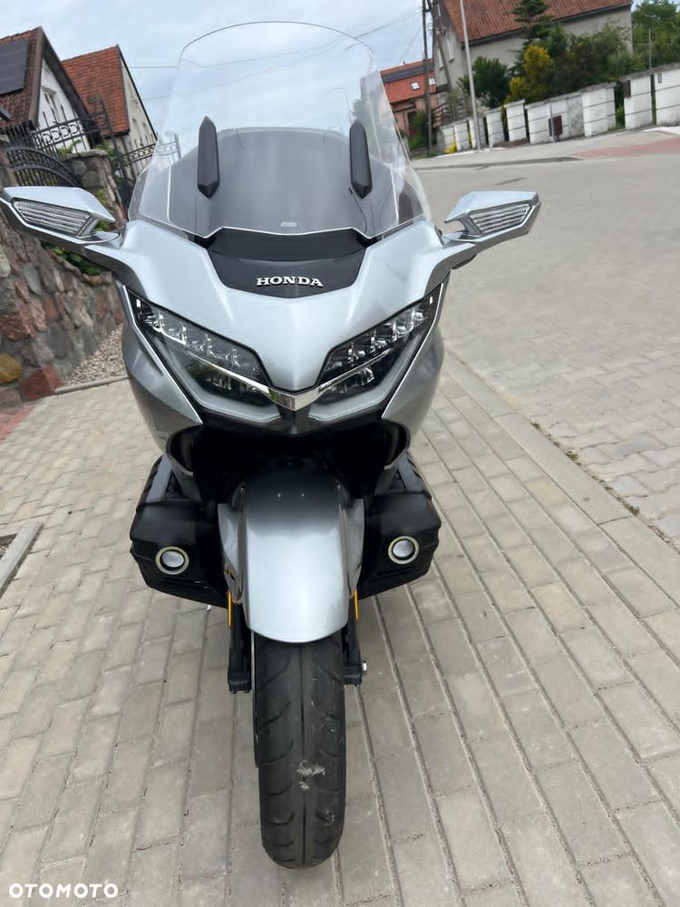 Honda GL - 10
