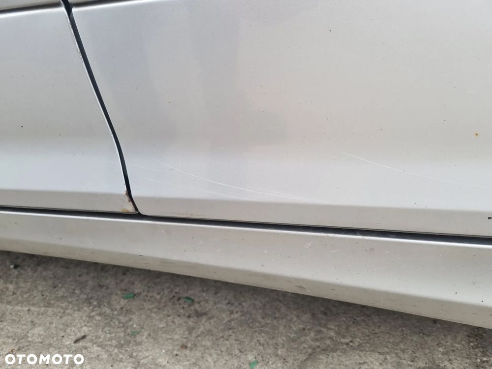 MERCEDES S203 00-04 2002 r. KOMBI C744 drzwi lewy tył lewe tylne LT * - 4