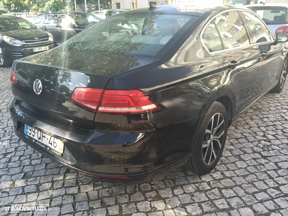 VW Passat 2.0 TDI Highline DSG - 10