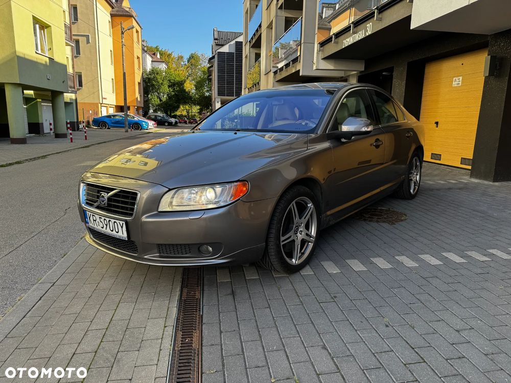 Volvo S80 4.4 V8 Summum - 1
