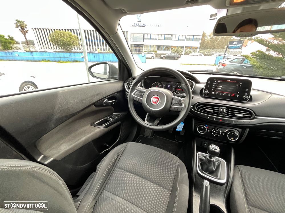 Fiat Tipo Station Wagon 1.6 M-Jet Lounge - 42