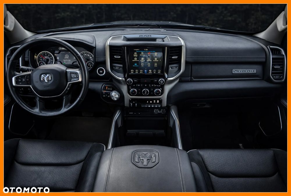 RAM 1500 Crew Cab Laramie - 17