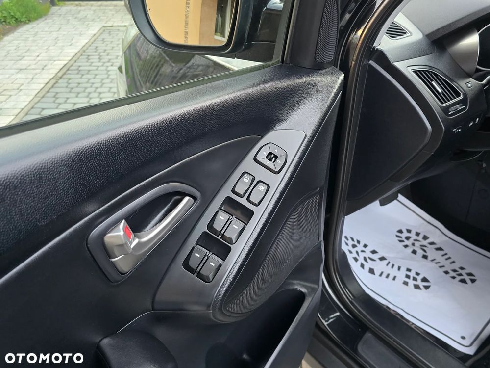 Hyundai ix35 2.0 2WD Automatik Style - 28