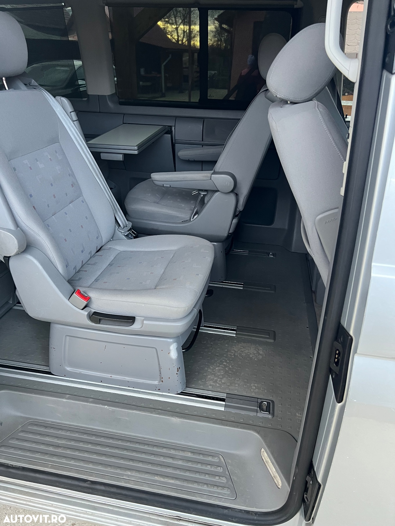 Volkswagen Multivan - 26