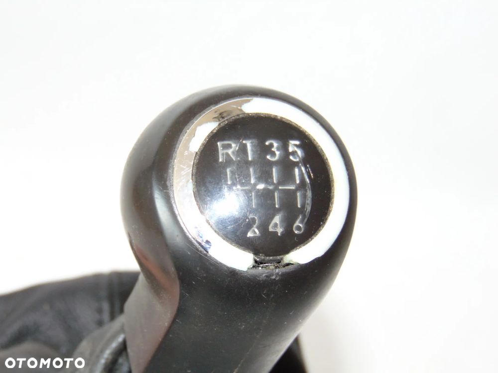 Wybierak 6 biegów 55351959 lewarek drążek dźwignia przełącznik zmiany biegów Opel Zafira 2 II B diesel 1.9 CDTI - 2