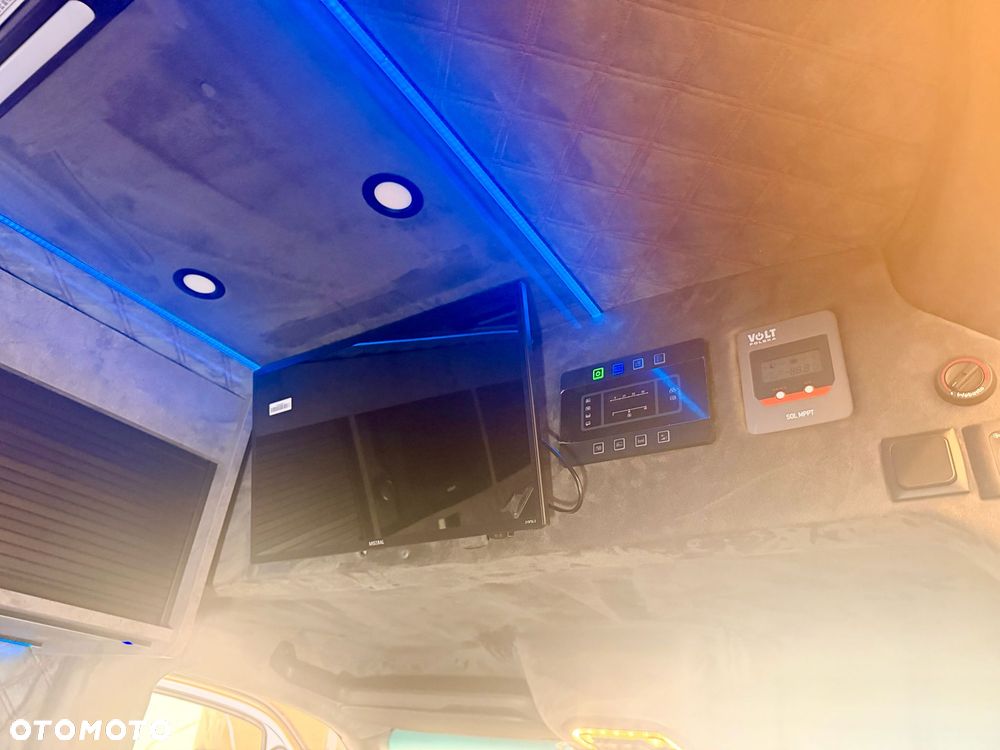 Mercedes-Benz Sprinter - 29