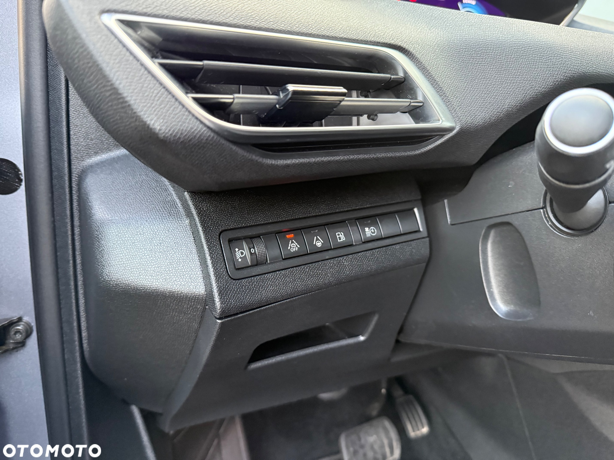 Peugeot 3008 Hybrid 225 e-EAT8 Allure Pack - 11
