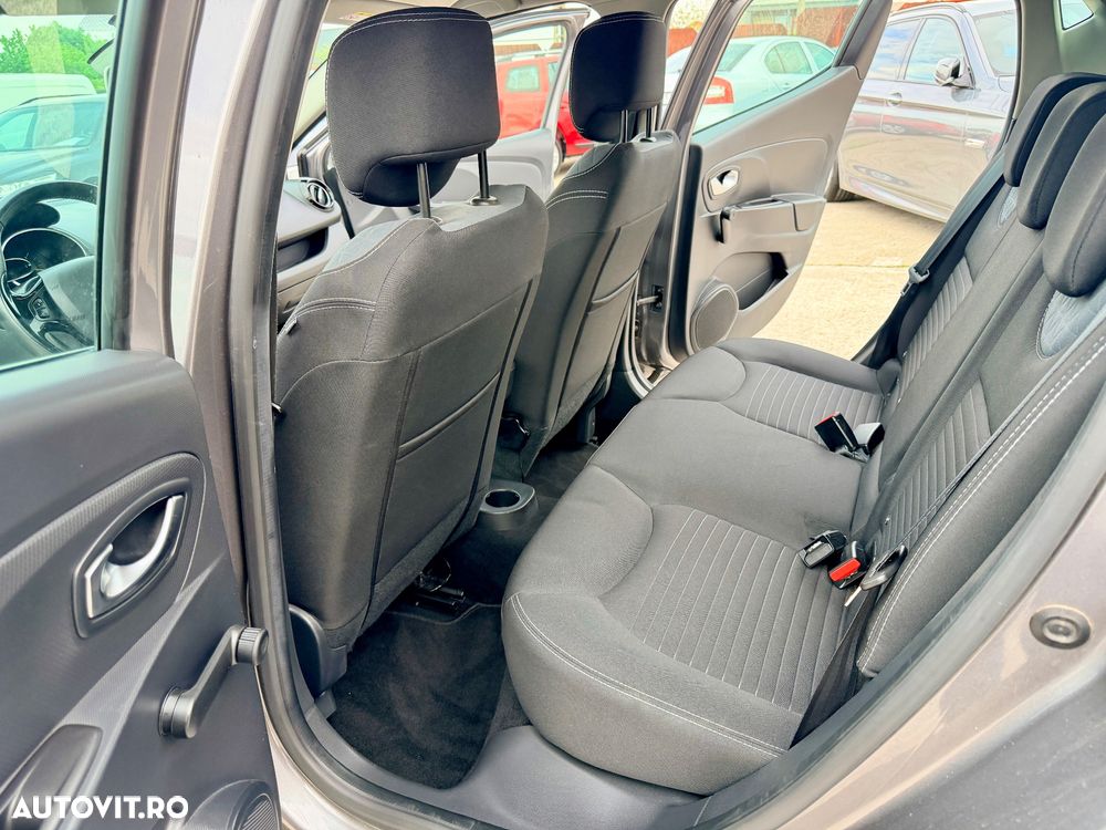 Renault Clio - 8