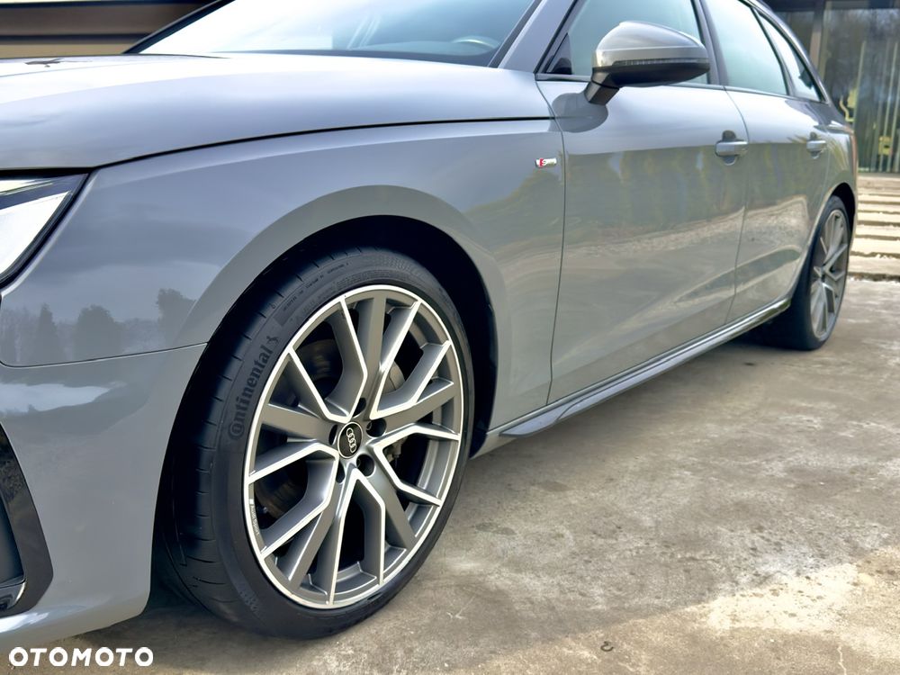 Audi A4 Avant 40 TDI quattro S tronic S line - 9