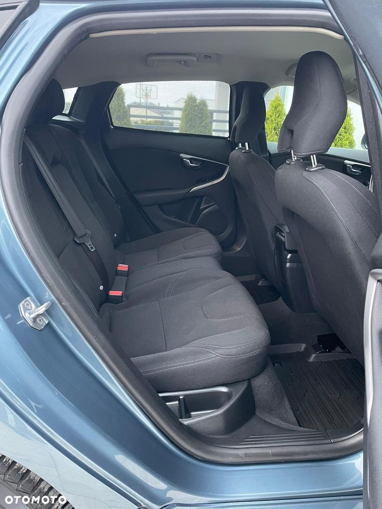 Volvo V40 D2 Summum - 19