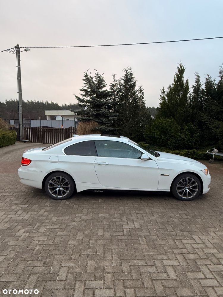 BMW Seria 3 320d - 12