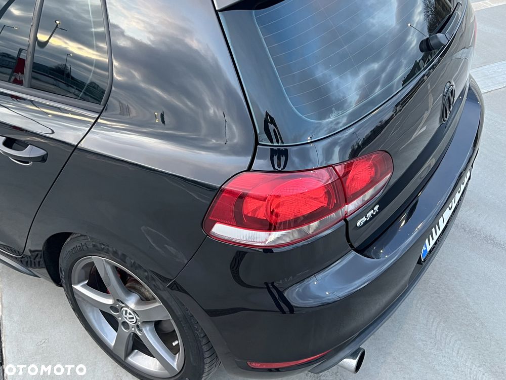Volkswagen Golf 2010 photo 3