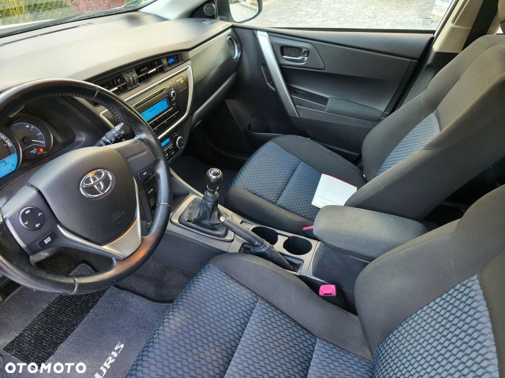 Toyota Auris 1.33 Dual-VVT-i Cool - 18