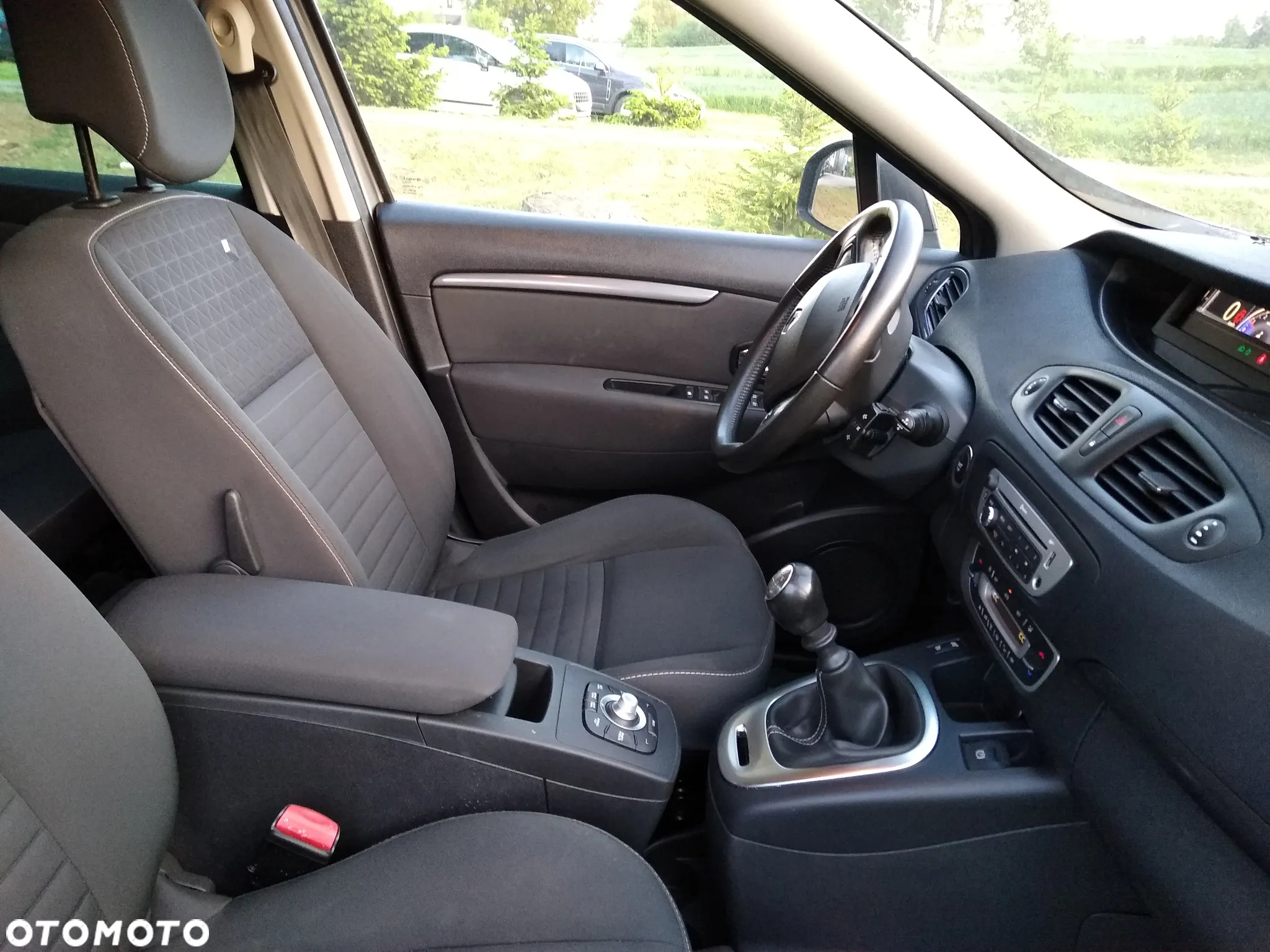 Renault Scenic 1.5 dCi Limited - 32