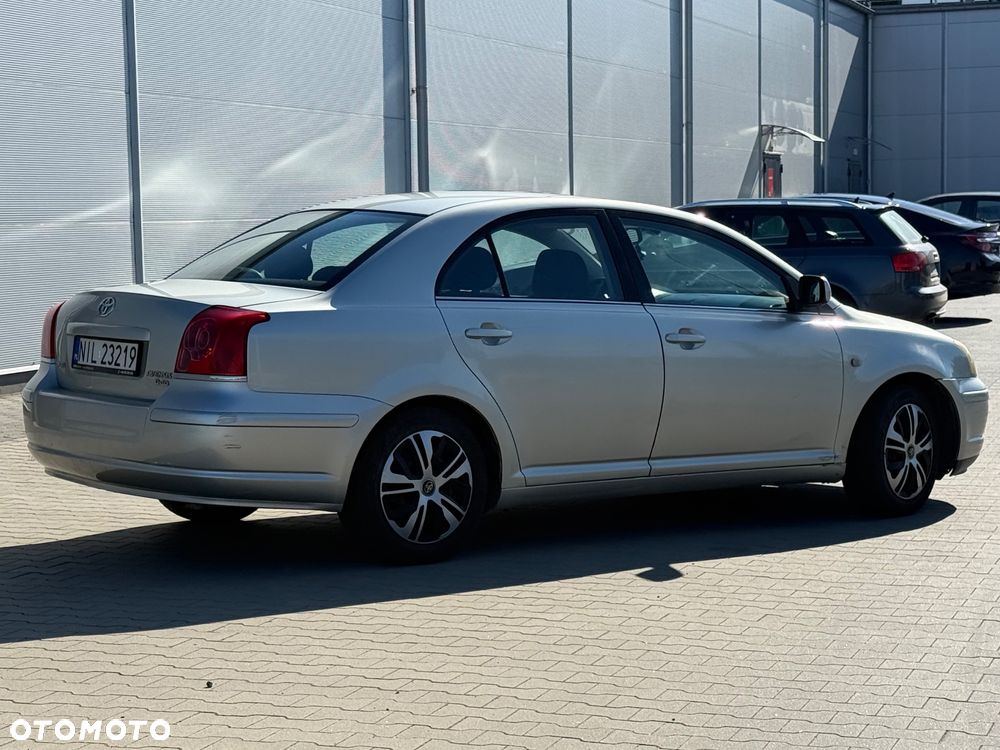 Toyota Avensis 2.0 D-4D Sol - 5