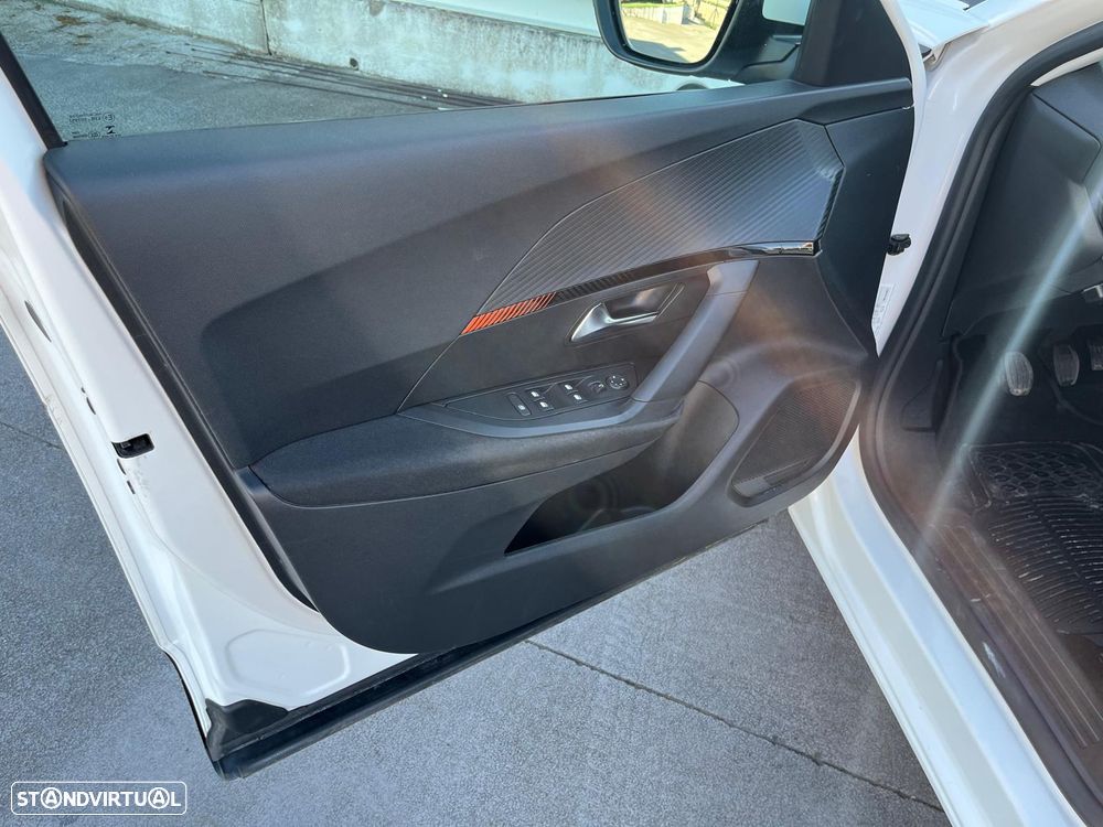 Peugeot 2008 BlueHDi 110 Active Pack - 12