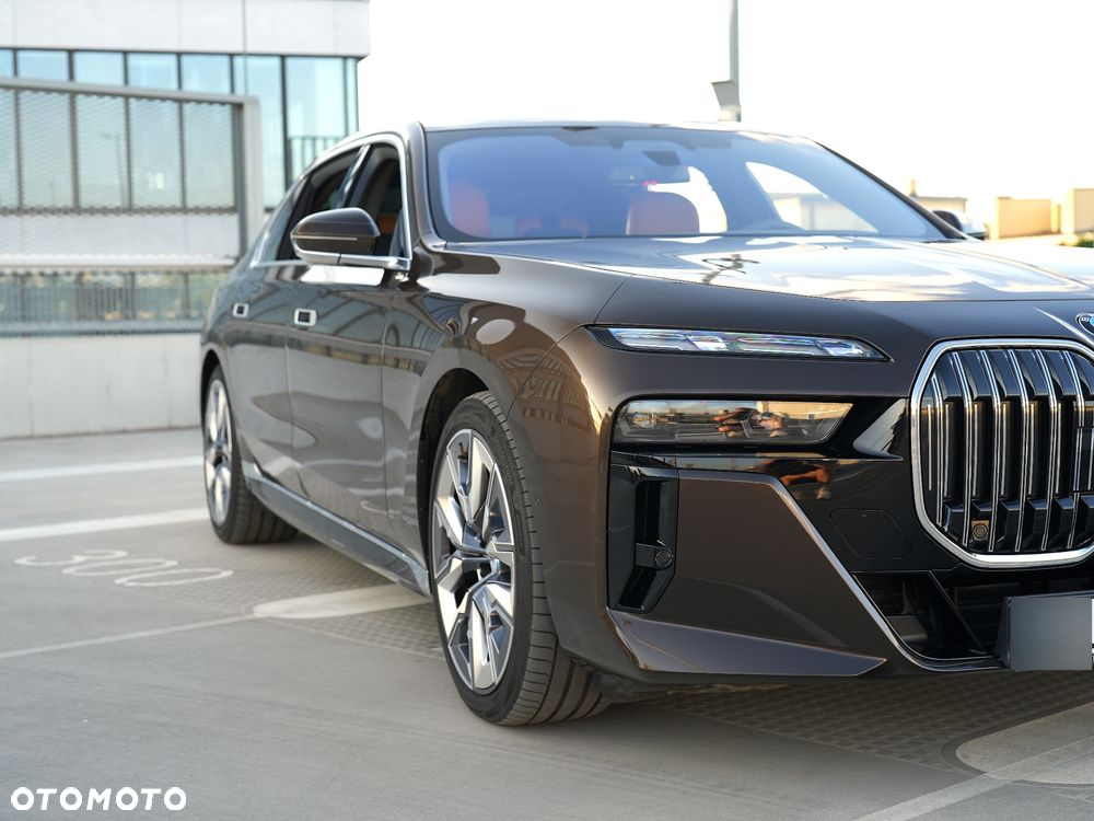 BMW Seria 7 - 16