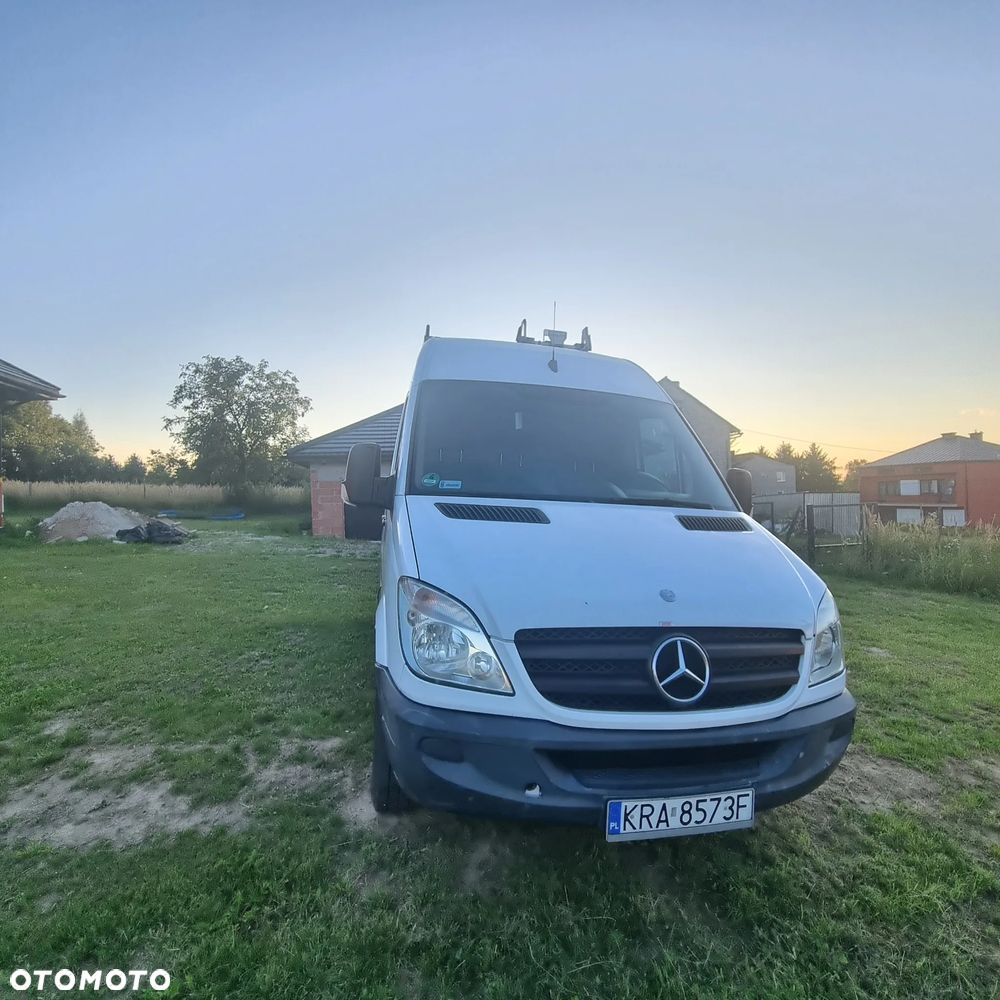 Mercedes-Benz Sprinter - 2