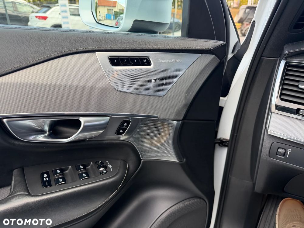 Volvo XC 90 D5 AWD Geartronic RDesign - 18