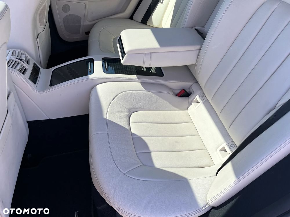 Mercedes-Benz CLS - 27