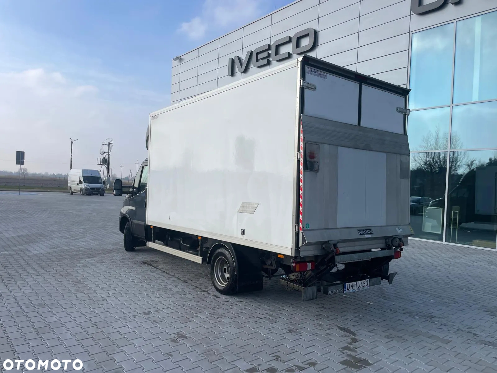 Iveco 50C18 Izoterma z Windą - 3