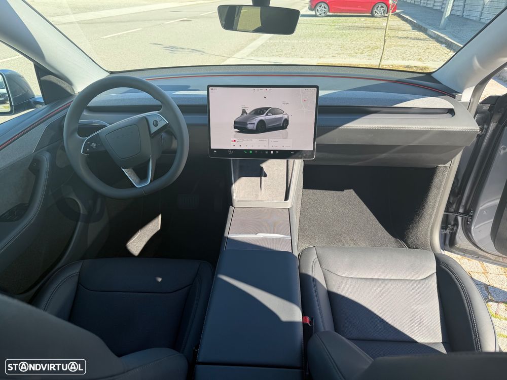 Tesla Model Y Long Range Tração Integral - 17