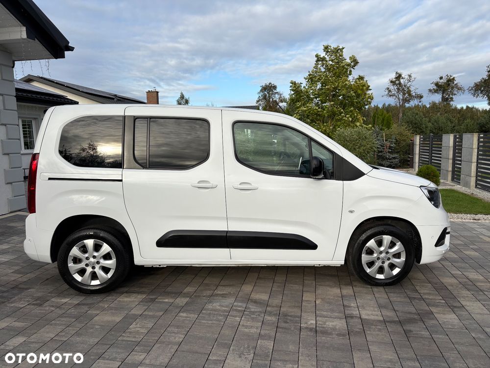 Opel Combo 1.5 D Start/Stop Elegance - 28