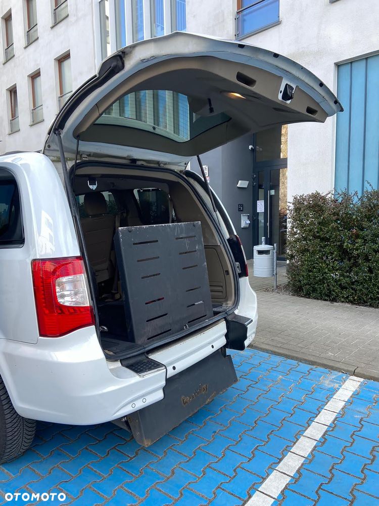 Chrysler Town & Country 3.6 Limited - 5