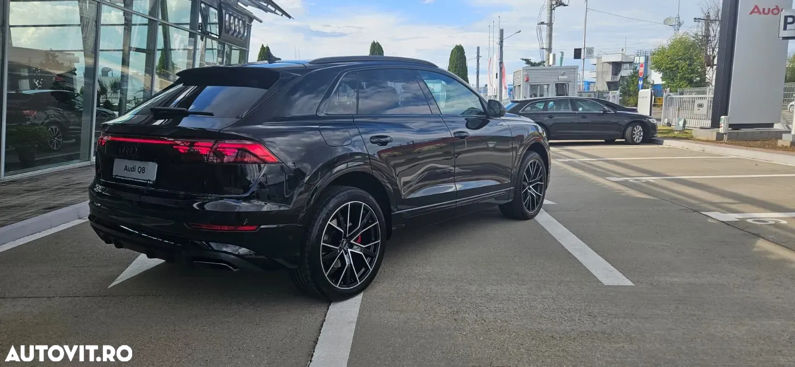 Audi Q8 - 8