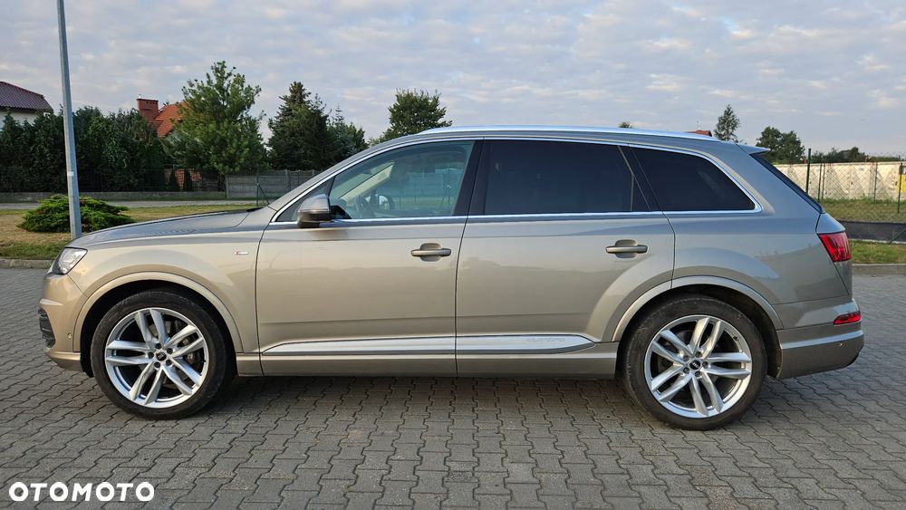 Audi Q7 - 12