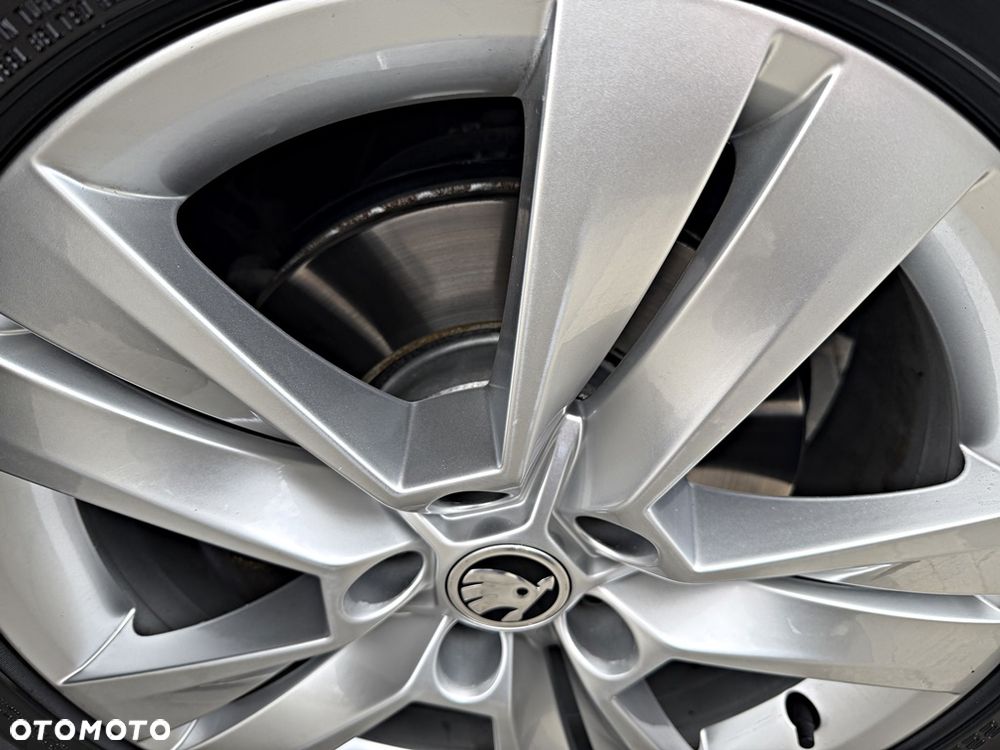 Skoda Karoq 2.0 TDI SCR 4x4 DSG Style - 19